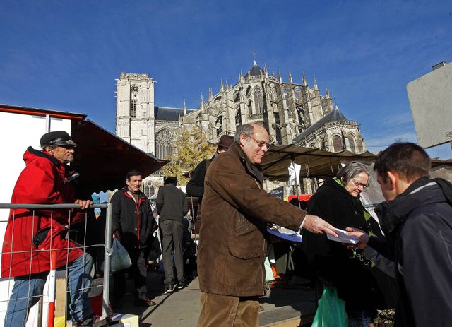 Alain Pigeau, candidat d'opposition au Mans
