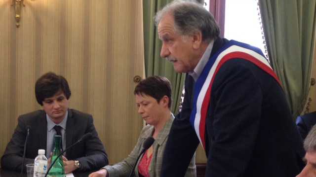 Election du maire de Bègles.