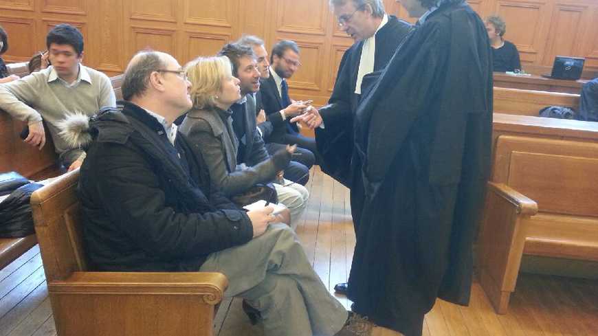 La famille et les avocats de Nicole El Dib