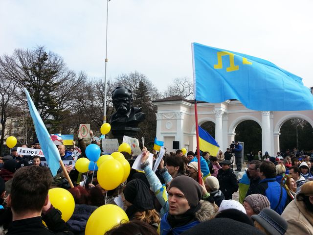 Manifestations pro-ukraine en Crimée