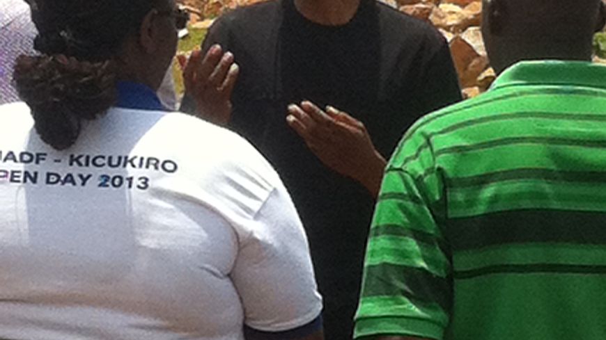 Paul Kagamé avec une Rwandaise