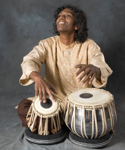Adnan Joubran-Prabhu joueur de tablas