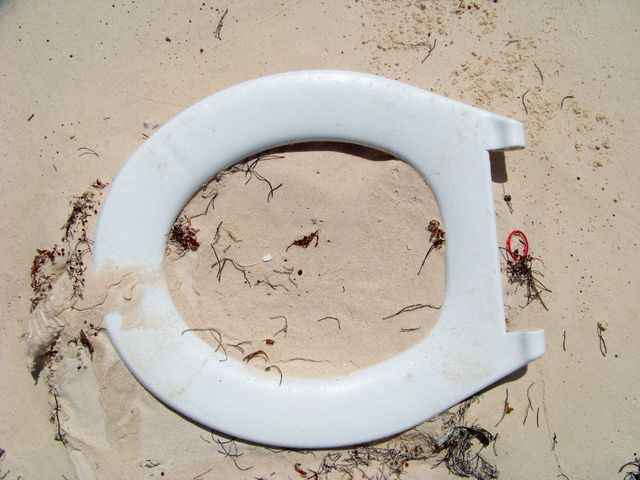 déchets sur la plage