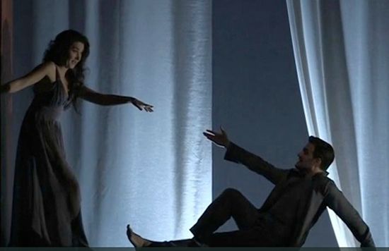 Mélisande (Stéphanie d'Oustrac) et Pelléas (Armando Noguera)