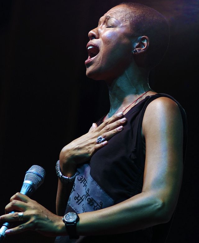 Lisa Simone