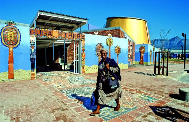Guga S’Thebe, Centre d’art, de culture et d’histoire Carin Smuts, Langa, Le Cap, Afrique du Sud, 1999 : Maîtres d’ouvrage :