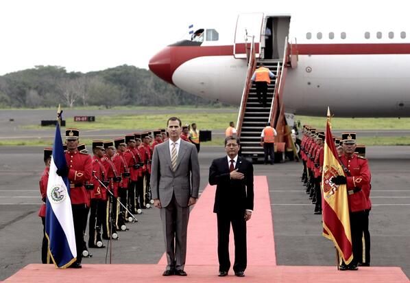 Le prince Felipe est actuellement en visite au Salvador