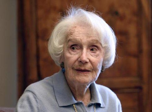 Gisèle Casadesus chez elle