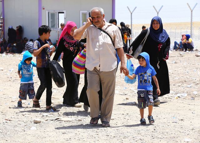 Des centaines de milliers de civils fuient les combats à Mossoul