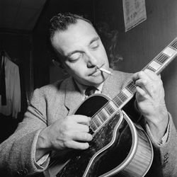 Django Reinhardt ©William P. Gottlieb
