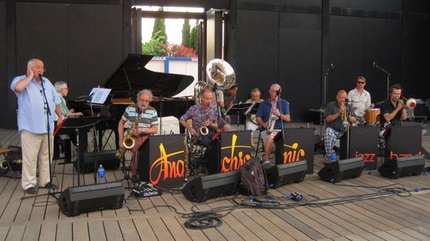 Anachronic Jazz Band, au Domaine d'O en 2013 ©Xavier Prévost France Musique