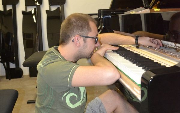 Dans l'atelier des pianos (©Suzana Kubik/France Musique)