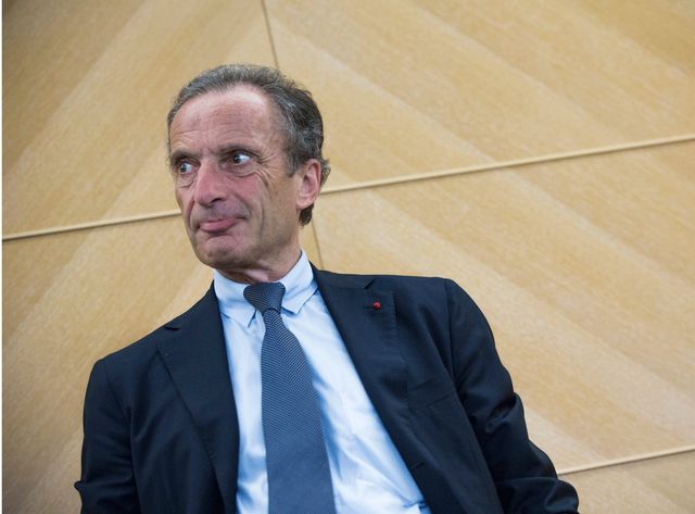 Henri Proglio est à la tête d'une entreprise qui possède 29 clients