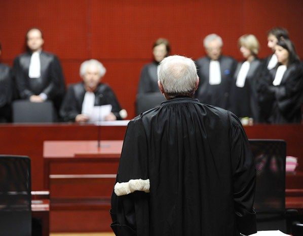Comment les avocats se mettent les jurés dans la poche ?