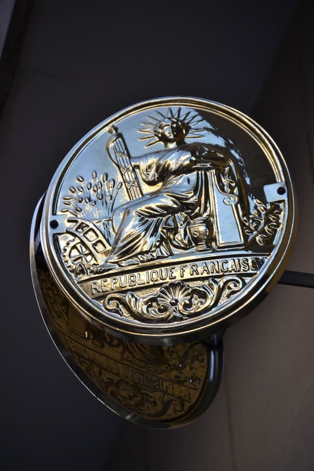 Insigne des notaires en France
