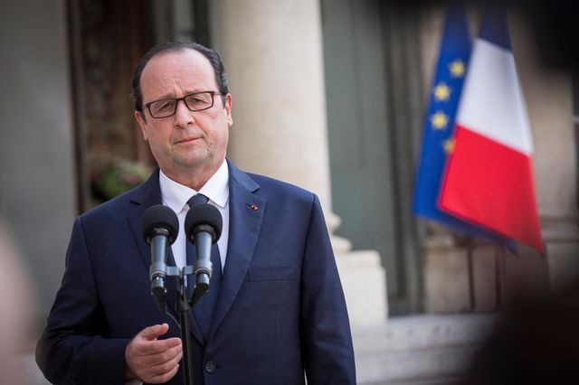 François Hollande s'exprime depuis l'Elysée après la disparition du AH5017