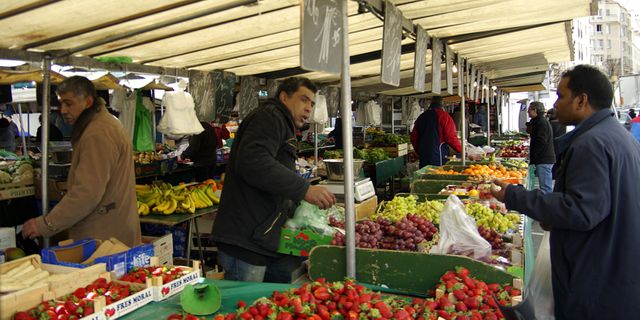 Marché parisien d'été
