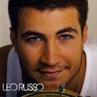 Léo Russo, chanteur et joueur de samba