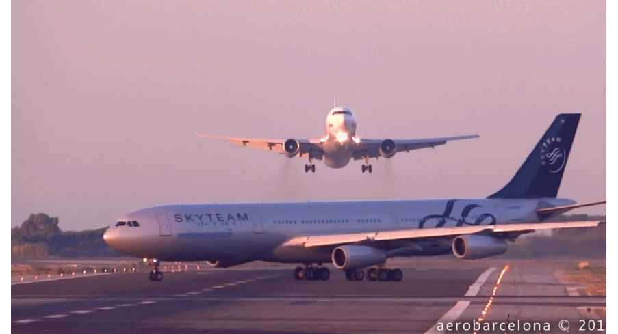 Saisie d'écran de la vidéo d'un amateur d'aviation à Barcelone