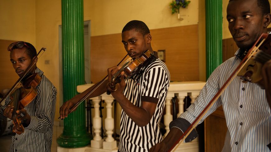 Orchestre de Brazzaville - Leonora Baumann