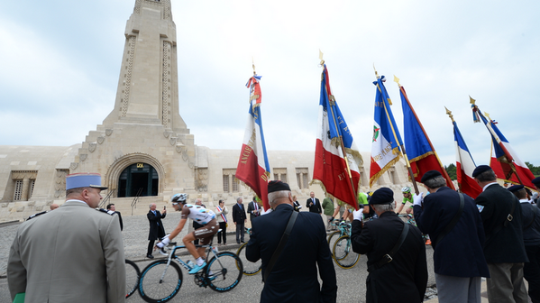 Tour de France 2014 passage devant l'ossuaire de Douaumont