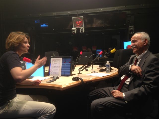 Abdol-Karim Lahidji au micro de Caroline Fourest