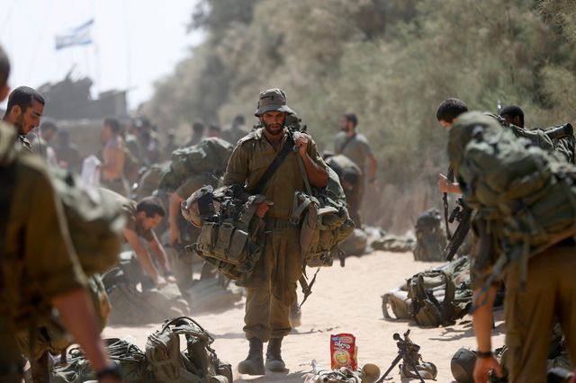 Des soldats de Tsahal venant de Gaza et retournant en Israël