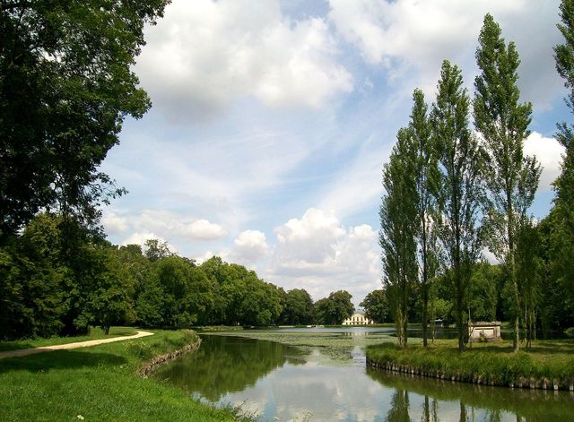 Île des peupliers Parc Jean-Jacques-Rousseau