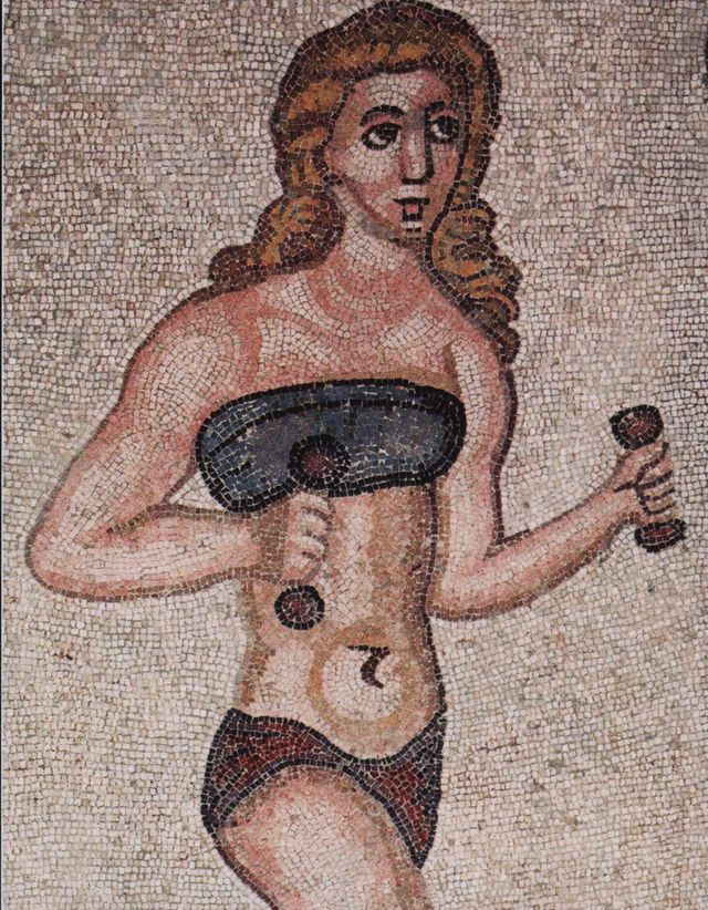 Femme aux haltères / villa del casale