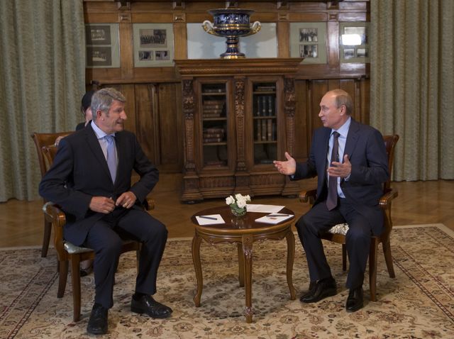 Rencontre entre Vladimir poutine et Philippe de Villiers à Yalta en Crimée