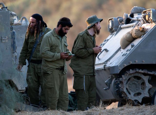 Soldats Israëliens prient à Gaza