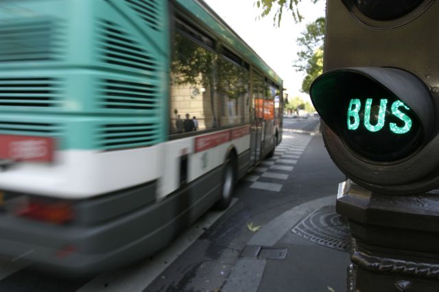 Selon les syndicats, c'est la première fois que des bus de la RATP seront conduits par des intérimaires.