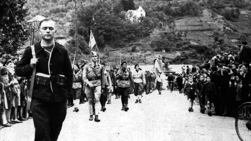 Entrée des FFI lors de la libération d'Albertville, août 1944.