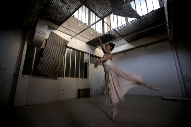 Tirée de "Let's dance" la collection documentaire réalisée par Olivier Lemaire et Florence Platarets