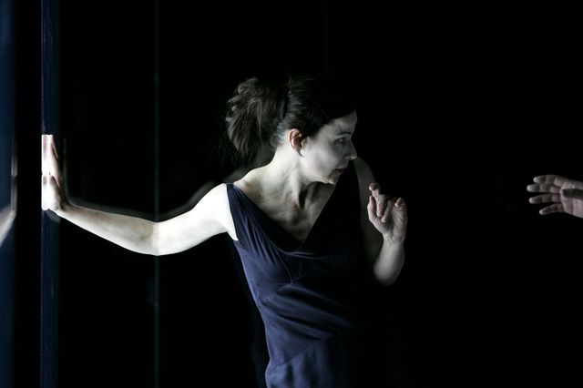 Dominique Reymond dans Feux d'August Stramm