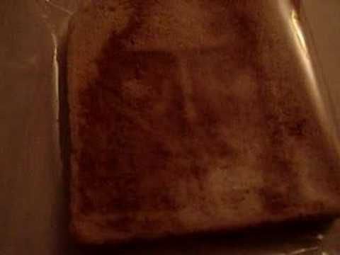 Perception du visage de Jésus sur un toast/paréidolie