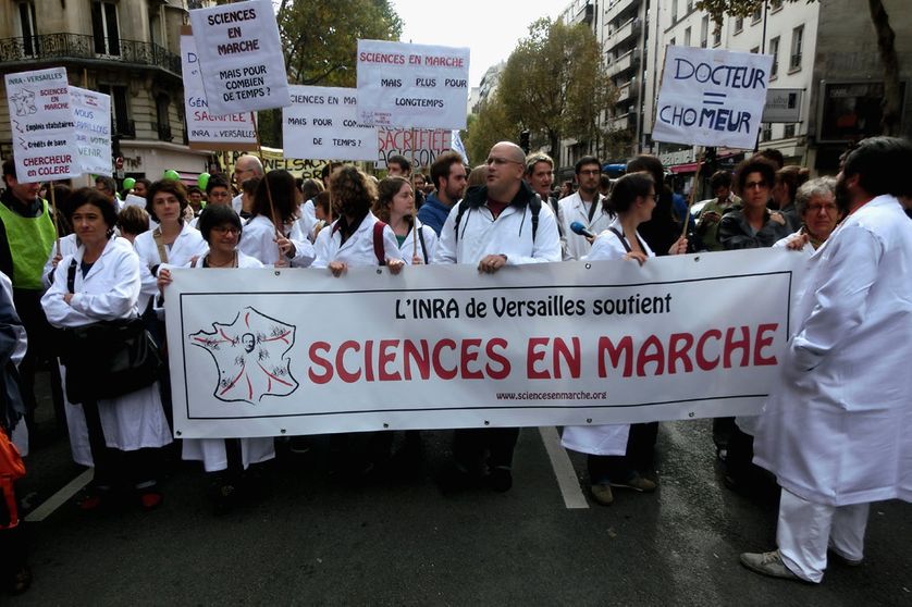 Chercheurs en colère. Manifestation à Paris le 17 octobre 2014