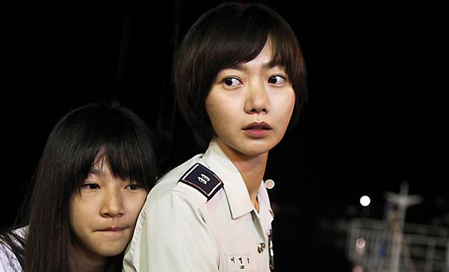 Kim Sae-ron et Doona Bae