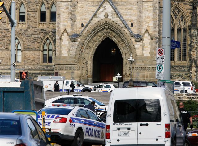 Fusillade au parlement canadien