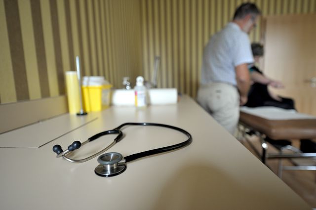 Les médecins protestent contre la loi santé