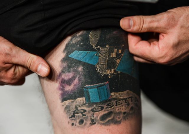 Matt Taylor s'est aussi fait tatouer Philae