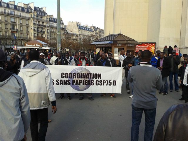 Arrêtez les contrôles ! Libérez les papiers !