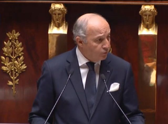 Laurent Fabius face aux députés