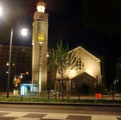 Eglise Saint Charles à Lyon 22h16
