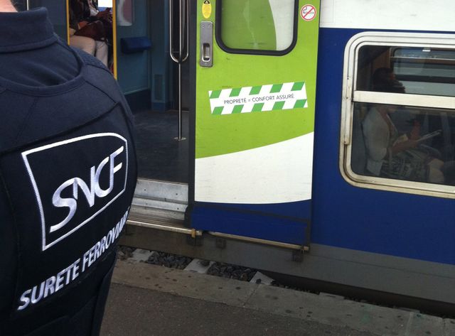 Tolérance zéro contre les fumeurs dans les trains.