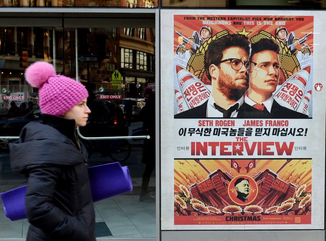 L'Interview qui tue sera finalement projeté dans un peu plus de 200 salles aux États-Unis.
