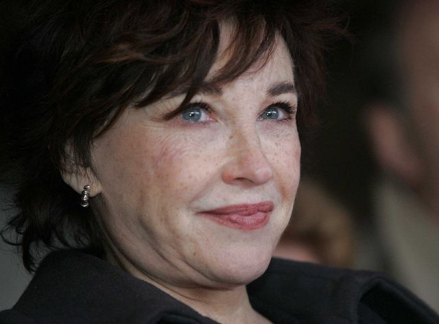 Marlène Jobert, l'actrice inaugure une école maternelle portant son nom, 21/11/2006.
