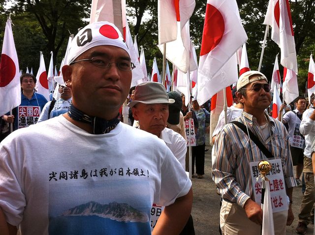 Le groupe nationaliste d'extrême-droite nippon Ganbare lors d'une manifestation pour la souveraineté des îles Senkaku en 2013