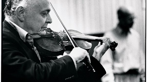 Avant d'être chef d'orchestre à l'âge de 11 ans, Lorin Maazel était violoniste prodige