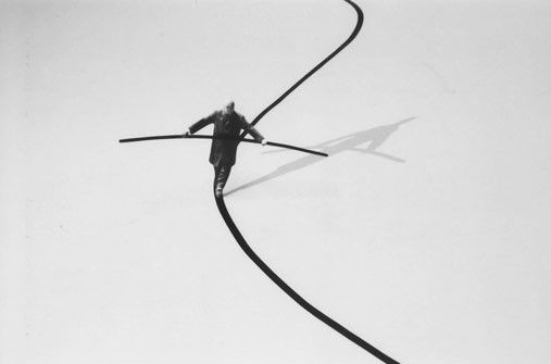 Gilbert Garcin le funambule 2002
